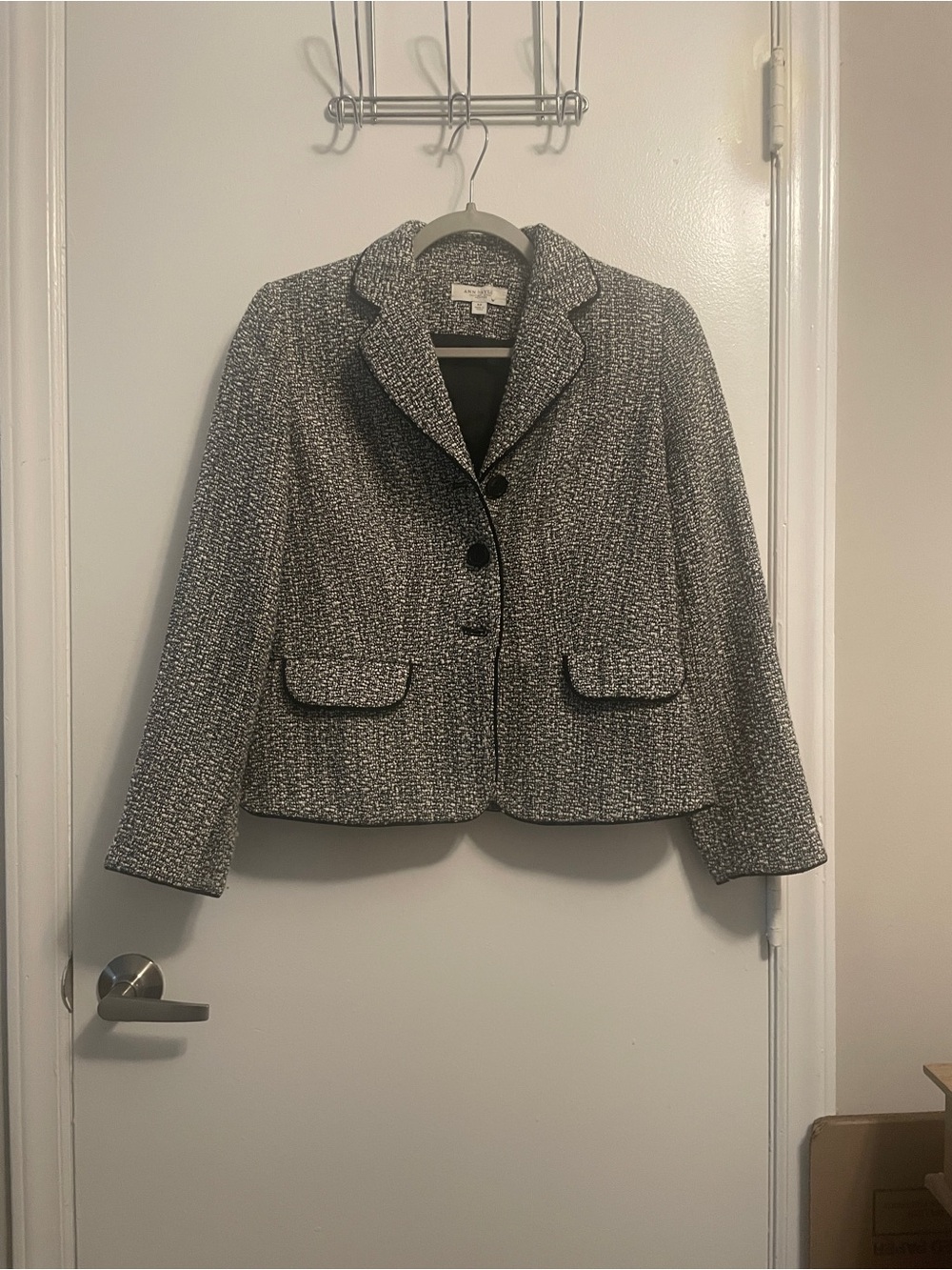Ann Taylor Gray & Black Tweed Cropped Blazer